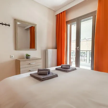 Your Cozy Six Street γ 3 Apartment